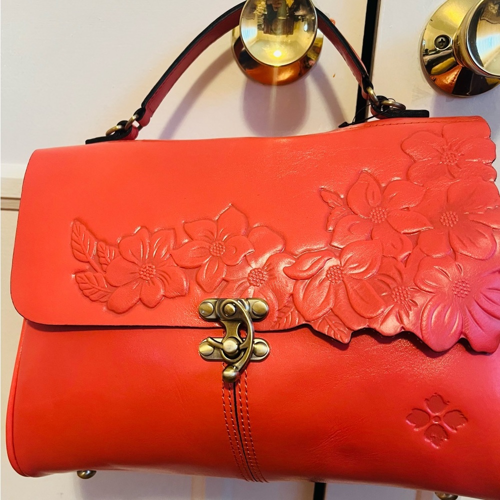 Patrisha Nash Rare !
Crossbody/Top Handle Bag